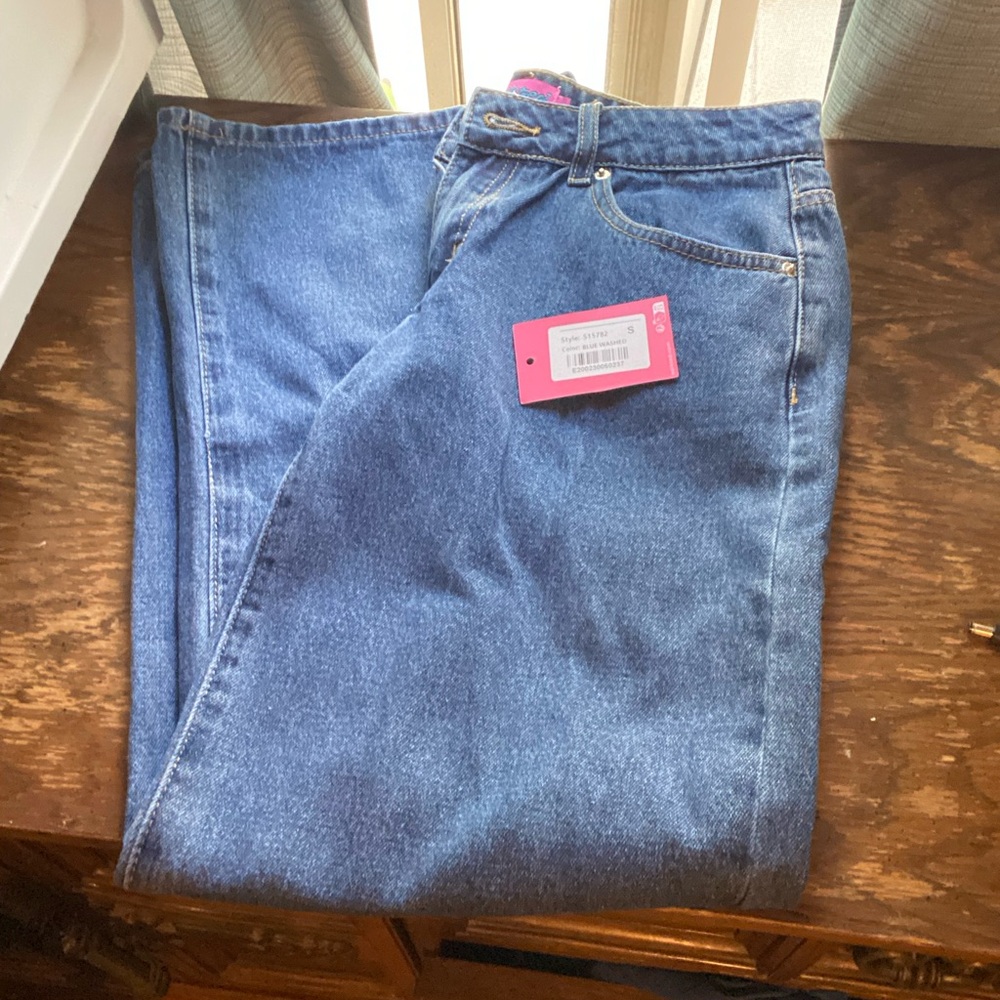 PETITE RAELYNN WASHED LOW RISE JEANS